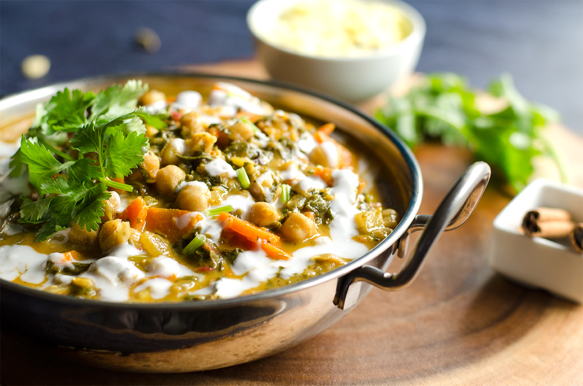 CREAMY-1-POT-chickpea-curry-vegan-glutenfree-highprotein-rich-COMFORTING-familyfriendly-mealplan-weeknight-dinners-NOURISHING-recipe-flavorsofnutrition